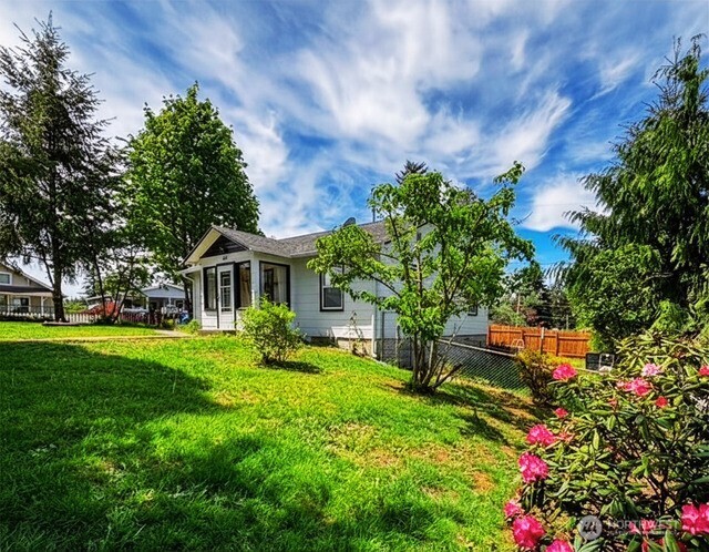 541 South 3rd Street McCleary, WA 98557 - Photo 4 of 28
