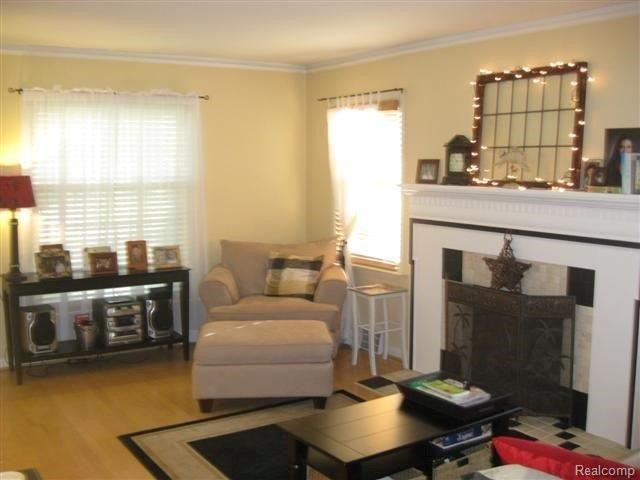1720 Hampton Road Grosse Pointe, MI 48236 - Photo 2 of 15 1720 Hampton 014 (Small) (Small)
