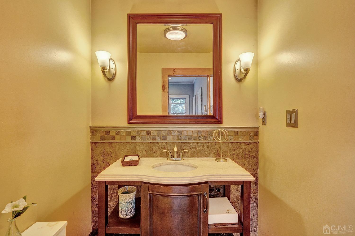134 Dunellen Avenue Dunellen, NJ 08812 - Photo 10 of 26 Gallery Image 10