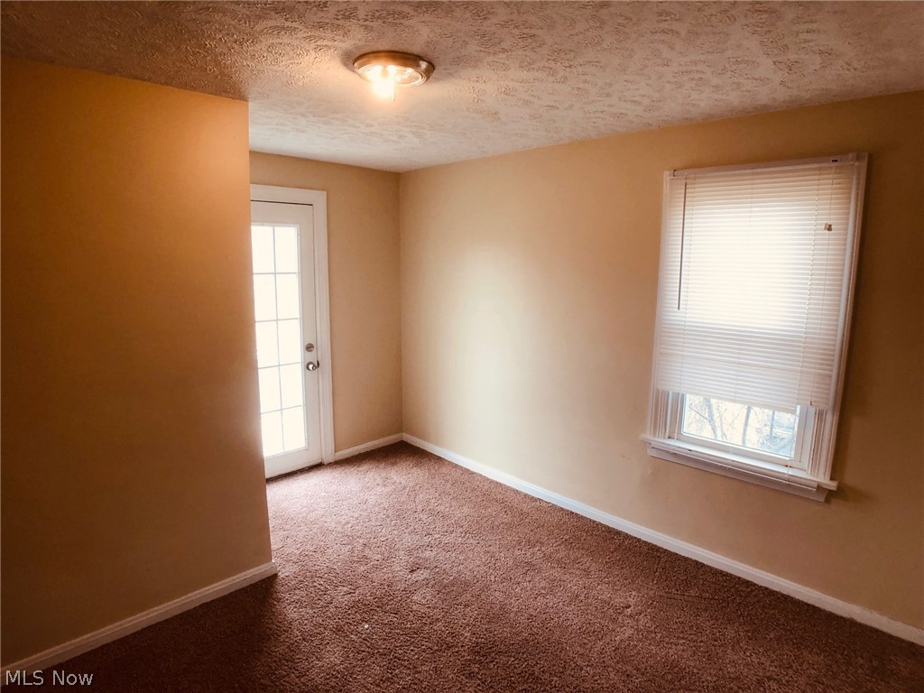 2092 Rossmoor Road Cleveland Heights, OH 44118 - Photo 14 of 25