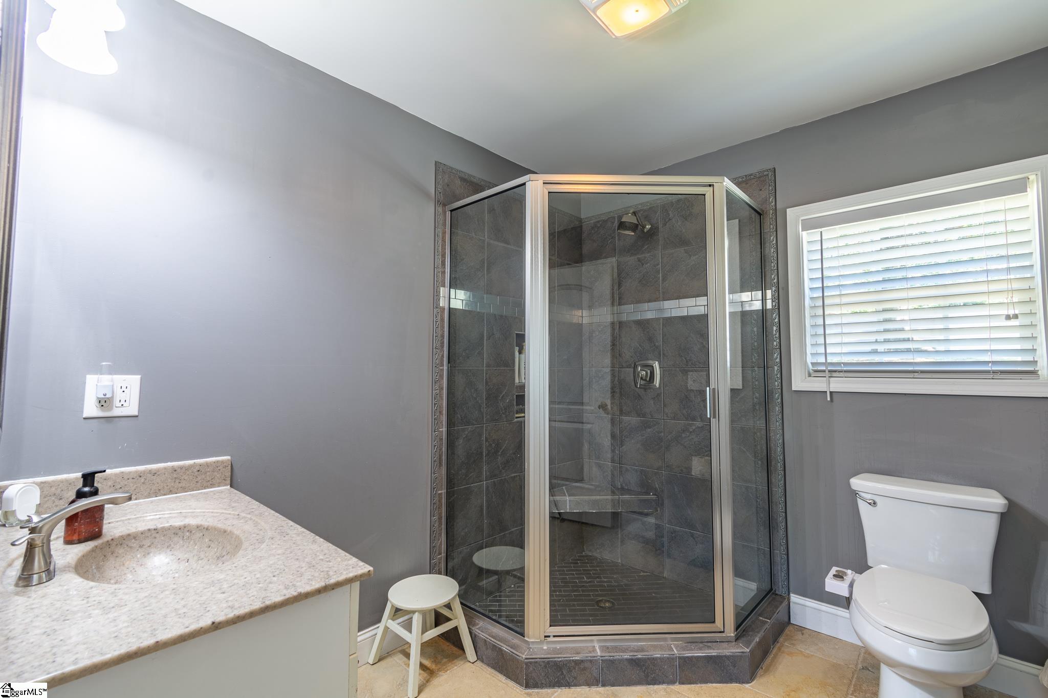 622 Arlington Road Greer, SC 29651 - Photo 9 of 19 Gallery Image 9