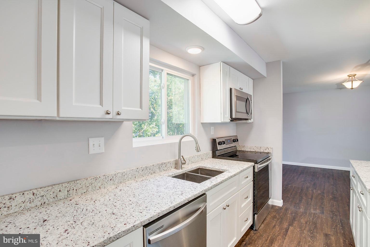 1717 Chesterton Road Windsor Mill, MD 21244 - Photo 4 of 36
