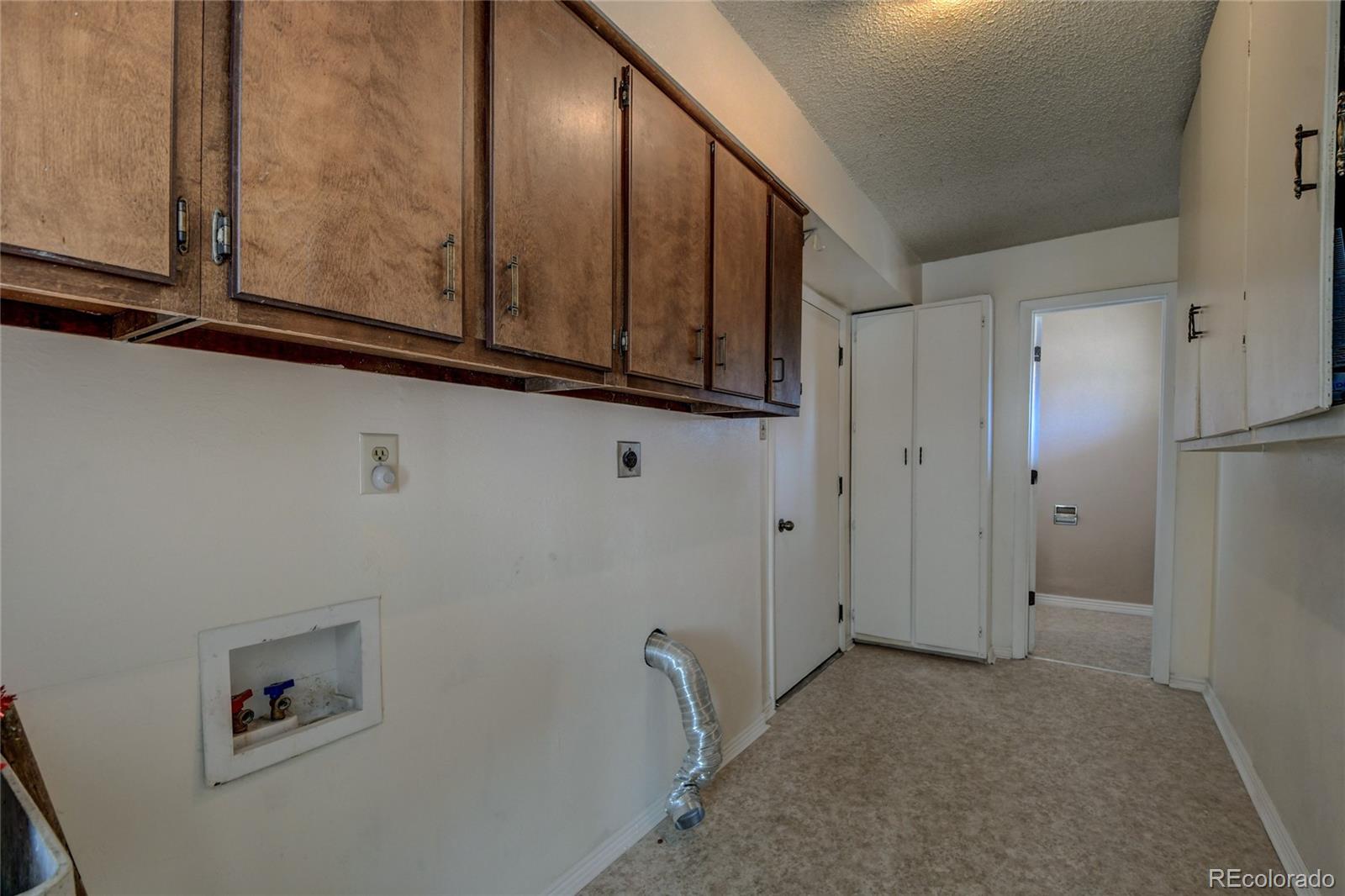 220 Overlook Road Elizabeth, CO 80107 - Photo 11 of 30 Gallery Image 11