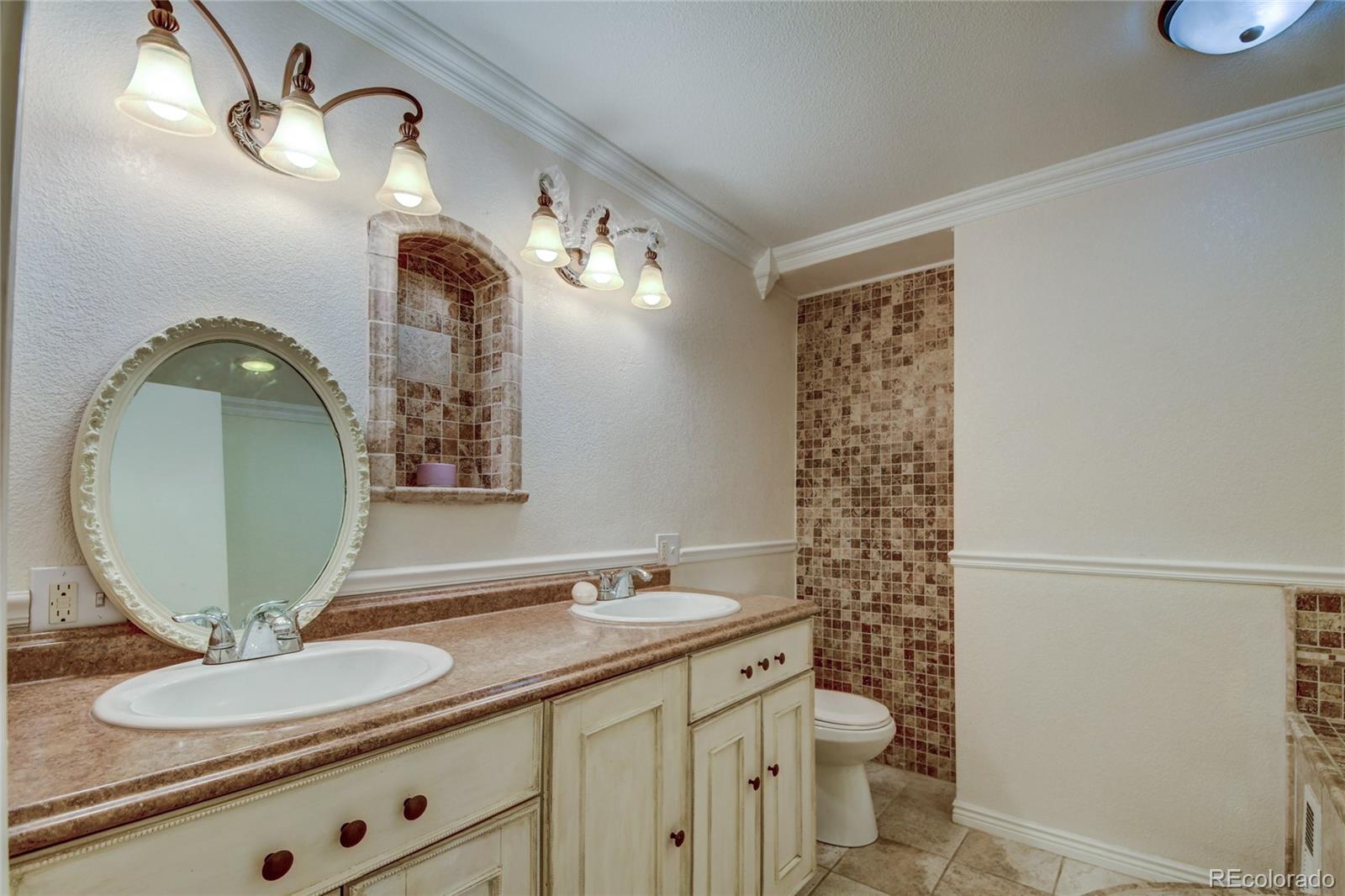 220 Overlook Road Elizabeth, CO 80107 - Photo 19 of 30 Gallery Image 19