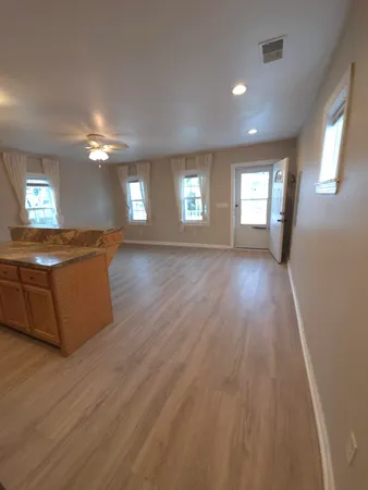 $2,800 | 7 Homel Place, Charleston, SC 29403