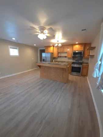 $2,800 | 7 Homel Place, Charleston, SC 29403