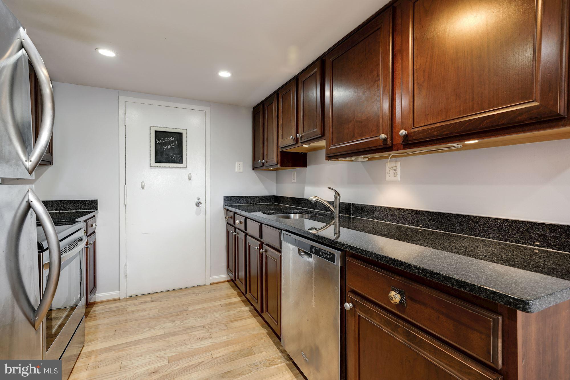 1515 South Arlington Ridge Road, Unit 205 Arlington, VA 22202 - Photo 10 of 30 Updated kitchen w/abundant countertop space