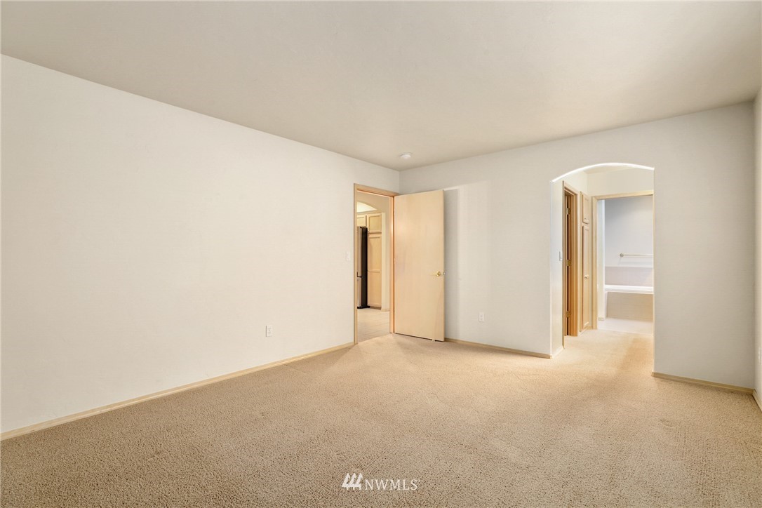 6617 Riviera Court Southeast Olympia, WA 98513 - Photo 12 of 26 Gallery Image 12