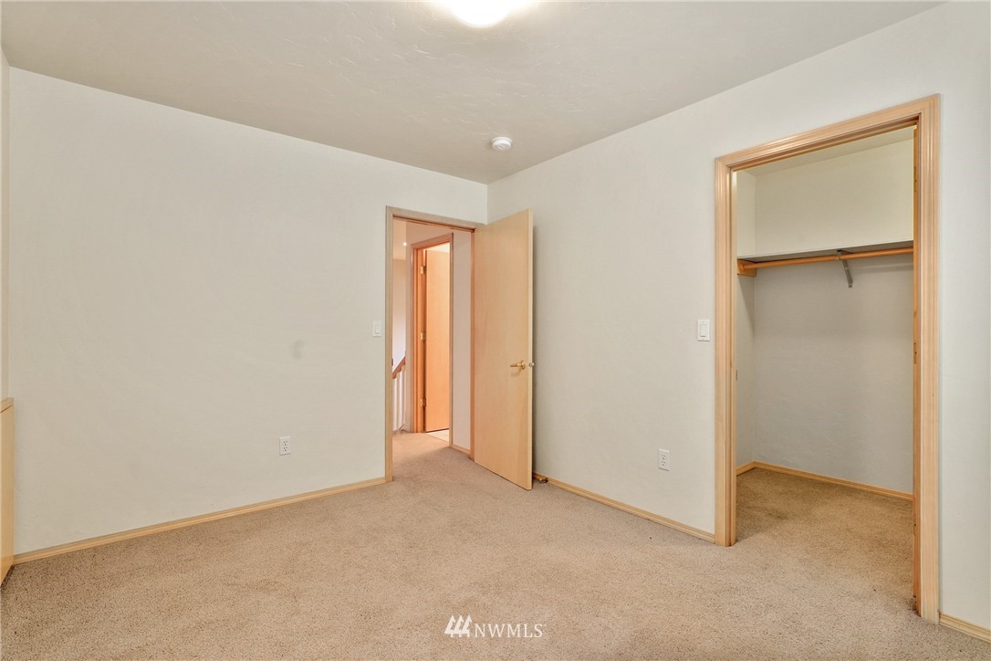 6617 Riviera Court Southeast Olympia, WA 98513 - Photo 19 of 26 Gallery Image 19