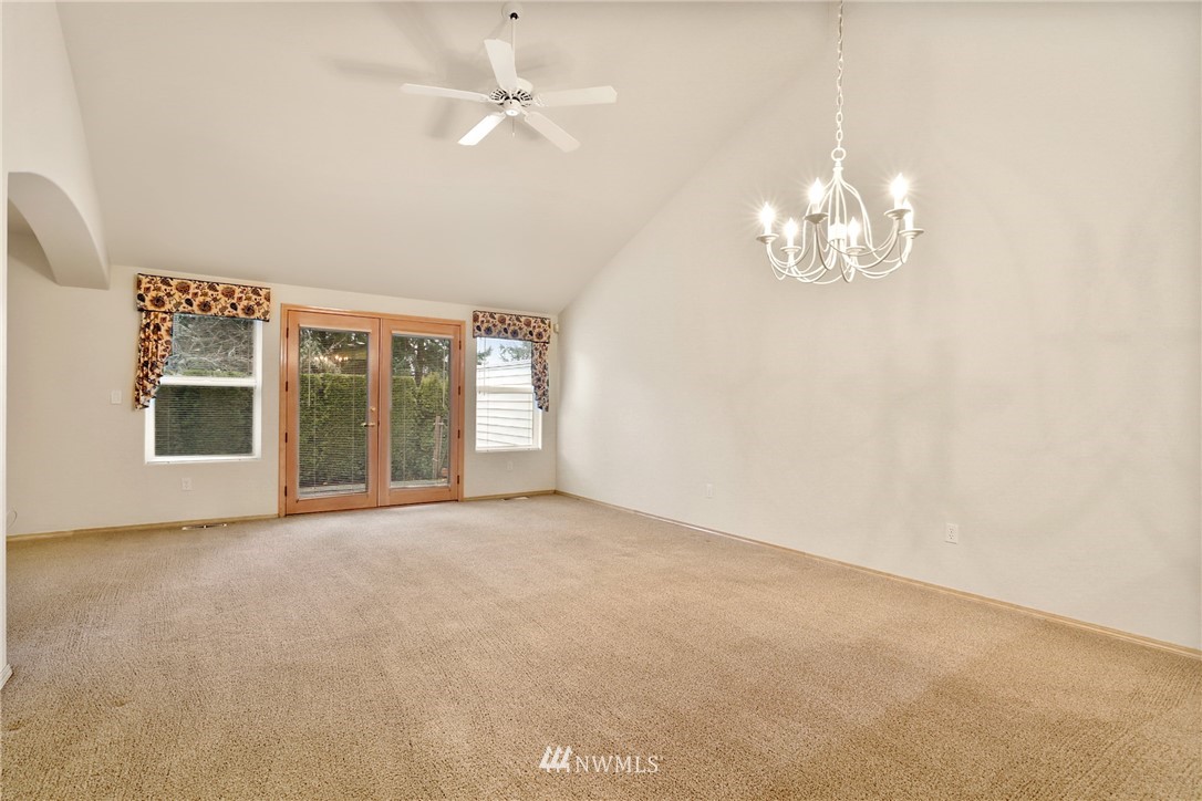 6617 Riviera Court Southeast Olympia, WA 98513 - Photo 8 of 26 Gallery Image 8