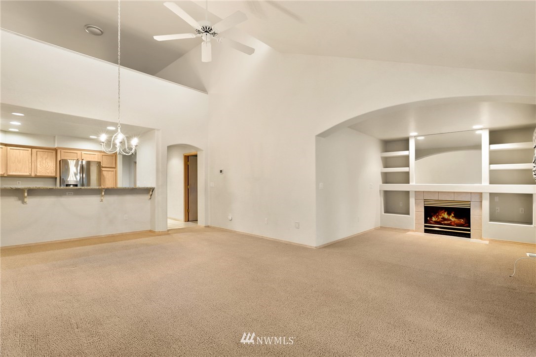6617 Riviera Court Southeast Olympia, WA 98513 - Photo 9 of 26 Gallery Image 9