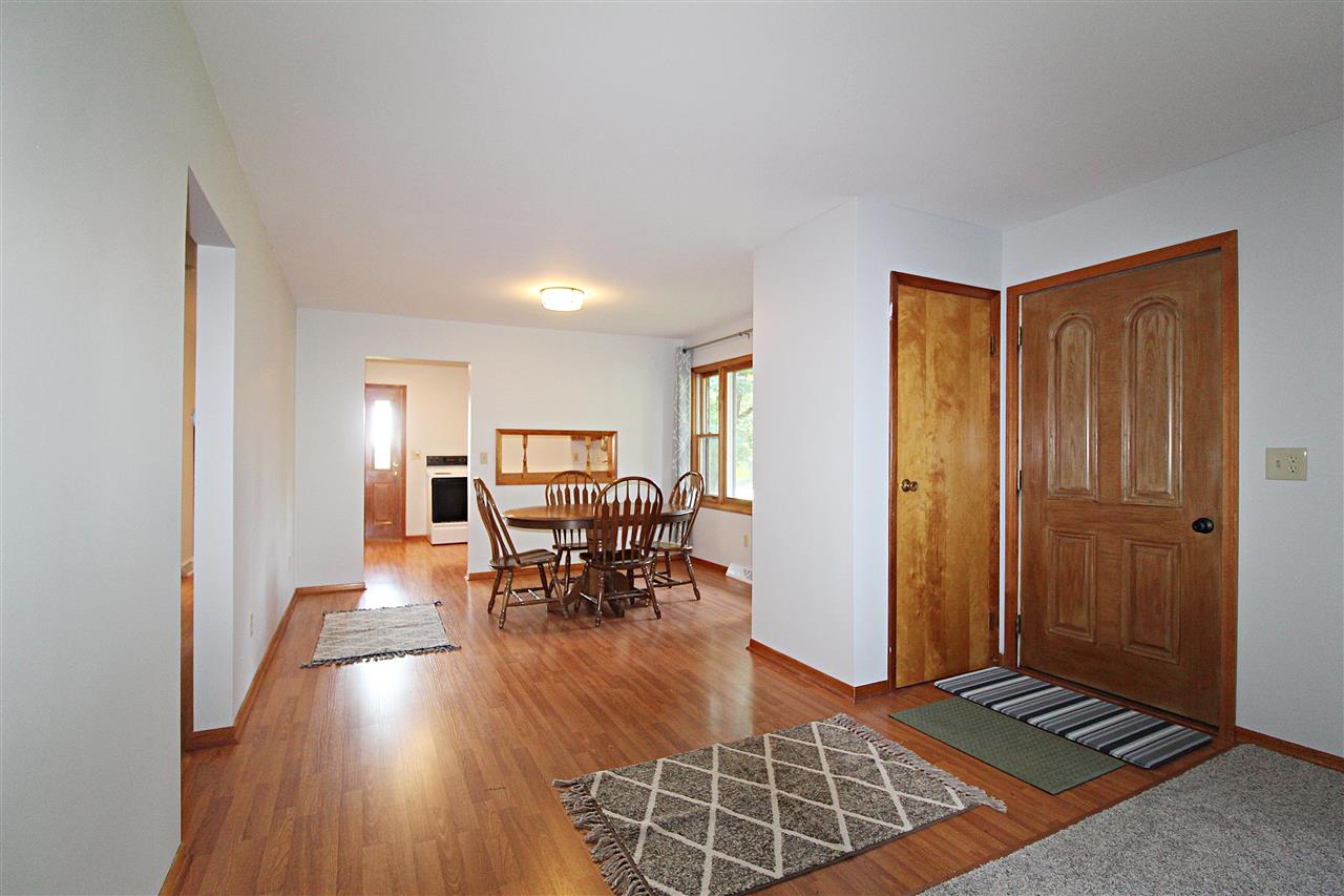1505 Garrison Road Owosso, MI 48867 - Photo 4 of 28