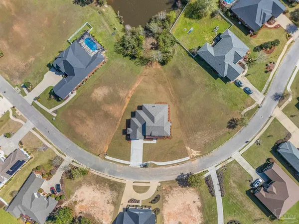 $649,999 | 5736 Highland Lake Drive, Milton, FL 32583