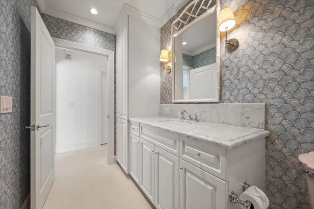 $30,000 | 240 El Dorado Lane, Palm Beach, FL 33480