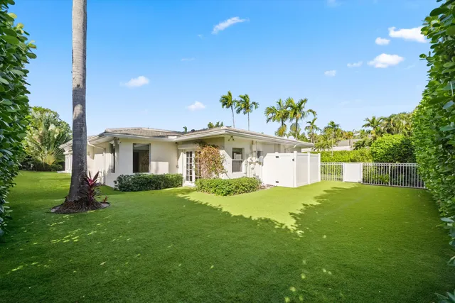$30,000 | 240 El Dorado Lane, Palm Beach, FL 33480