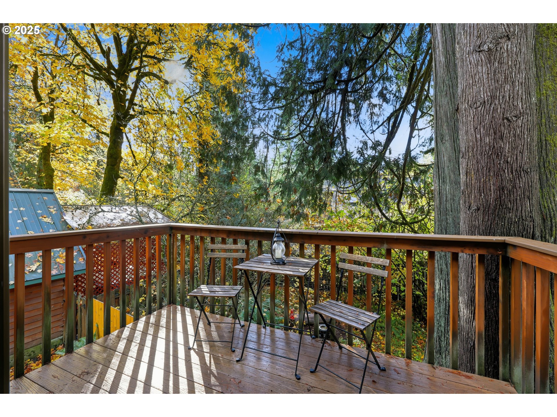 65582 East Timberline Drive Rhododendron, OR 97049 - Photo 28 of 47 a view of balcony with furniture