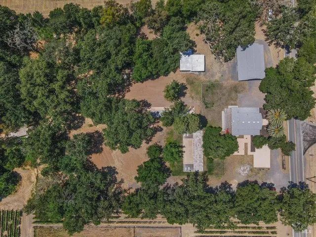 $2,490,000 | 5647-5641 Highway 128, Geyserville, CA 95441