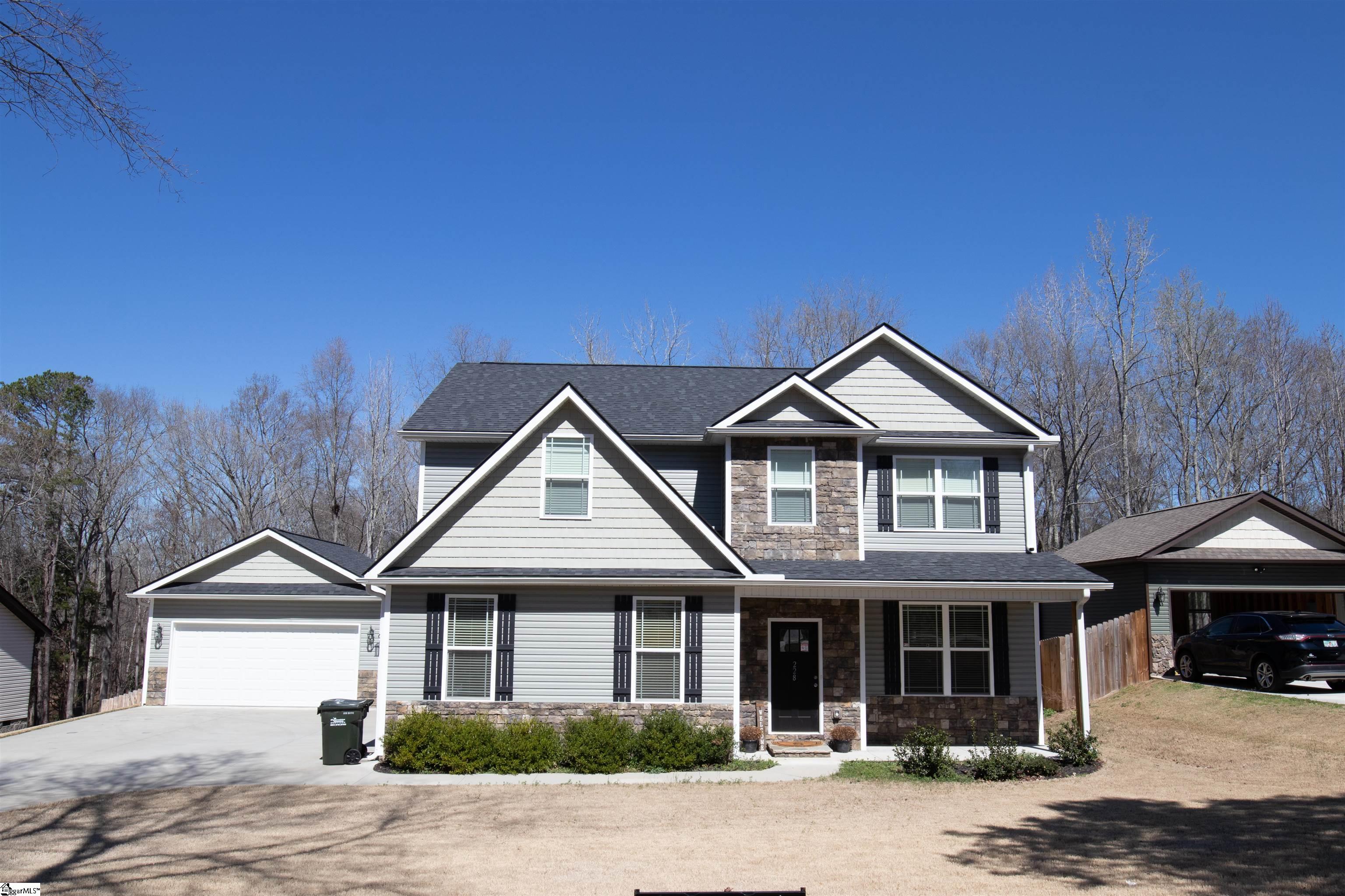 228 McCall Road Simpsonville, SC 29680 - Photo 2 of 25 Gallery Image 2