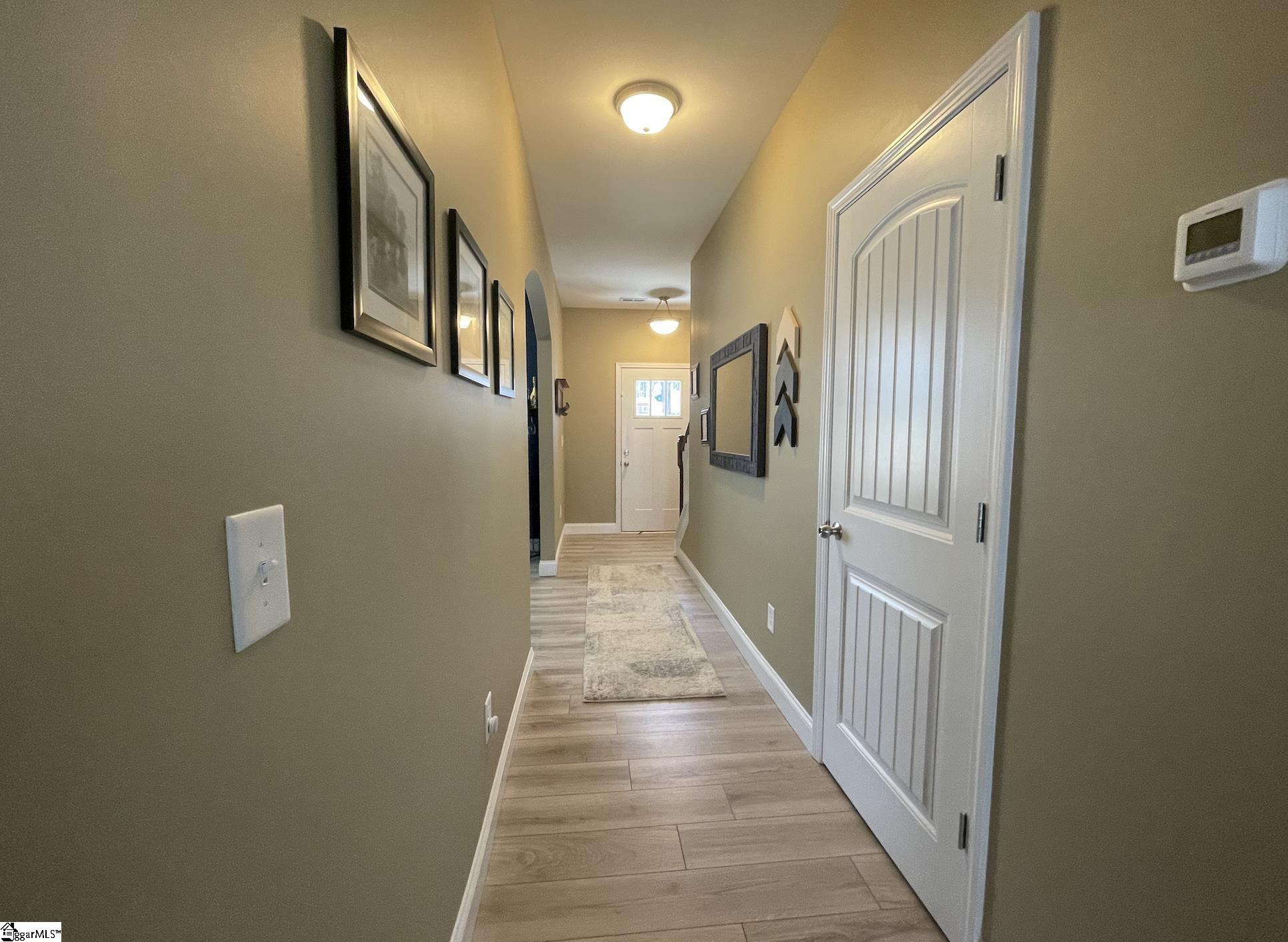 228 McCall Road Simpsonville, SC 29680 - Photo 4 of 25 Gallery Image 4