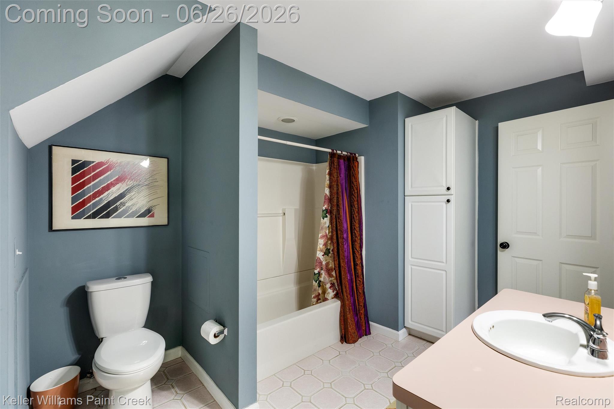 2036 Hickory Trail Drive Rochester, MI 48309 - Photo 51 of 77 17-2036 Hickory Trail Dr 0016.jpg