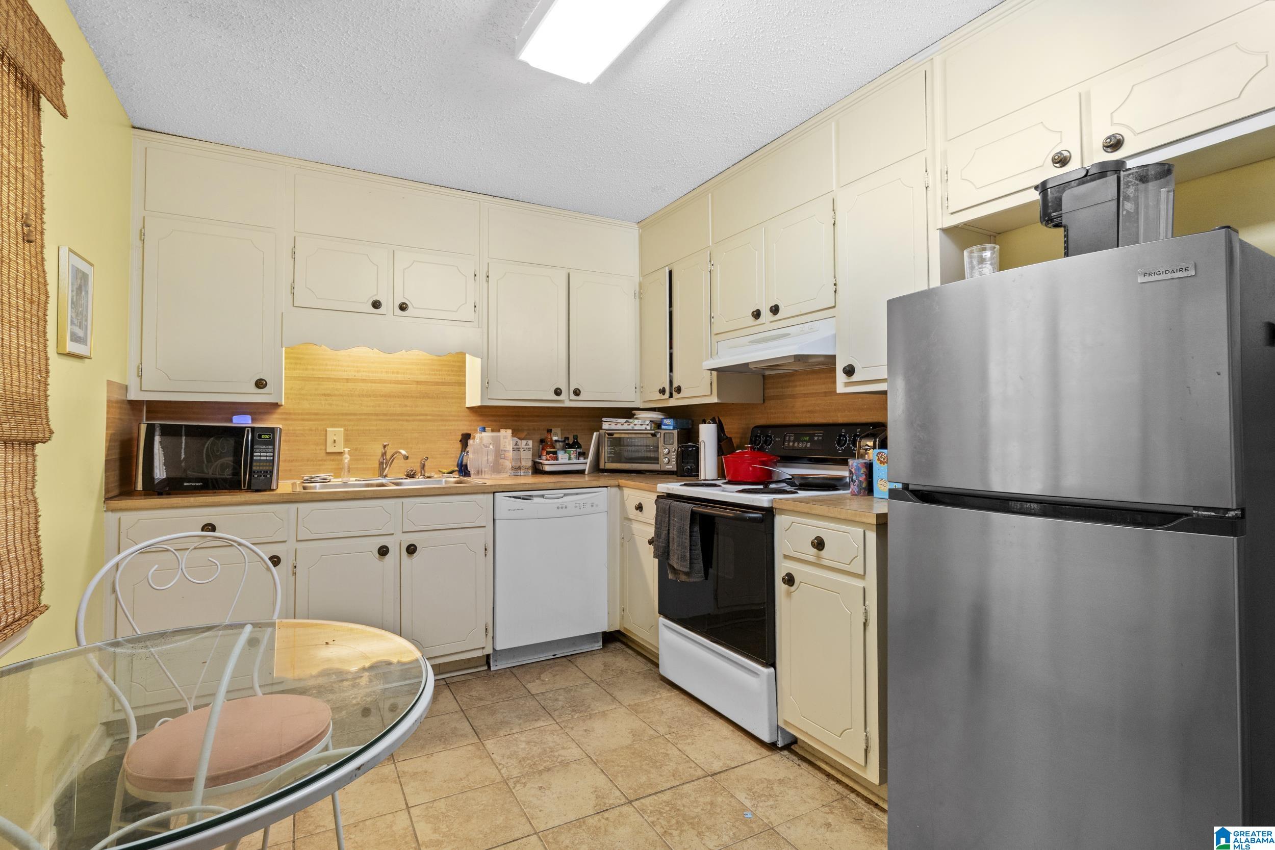 4031 Montclair Road, Unit 4031 Mountain Brook, AL 35213 - Photo 10 of 23