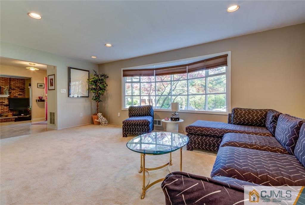 1304 Aaron Road North Brunswick, NJ 08902 - Photo 8 of 25 Gallery Image 8