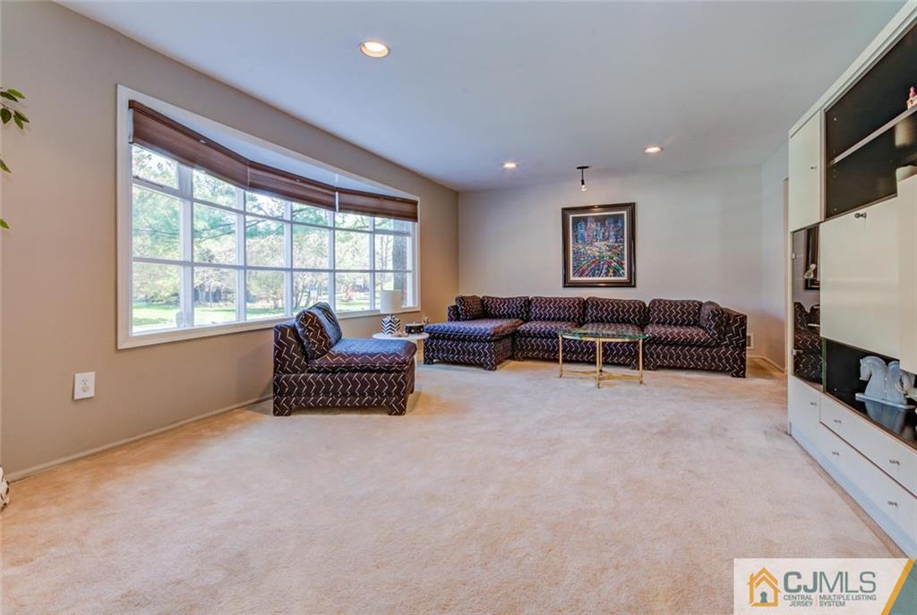 1304 Aaron Road North Brunswick, NJ 08902 - Photo 9 of 25 Gallery Image 9