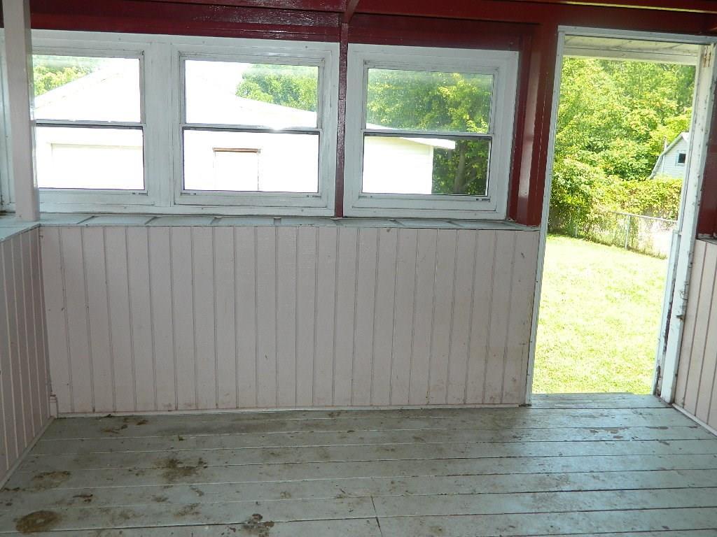 2002 Kenton Street Springfield, OH 45505 - Photo 10 of 26 Gallery Image 10