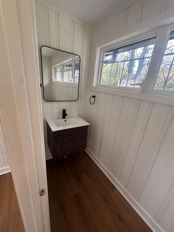 3005 Belvedere Lane Decatur, GA 30032 - Photo 14 of 16 a room with a mirror and a window