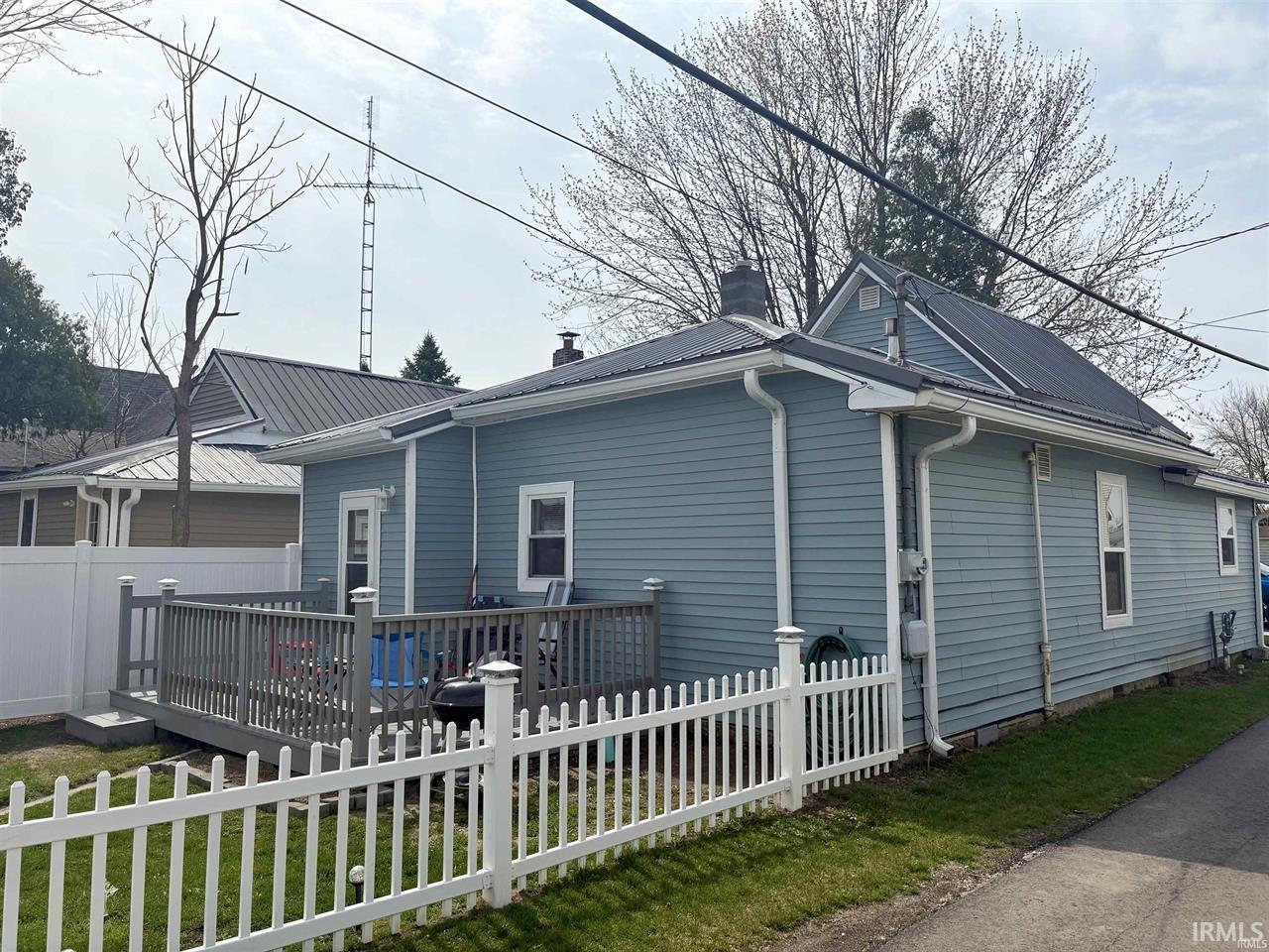 210 West Jay Street Dunkirk, IN 47336 - Photo 26 of 29