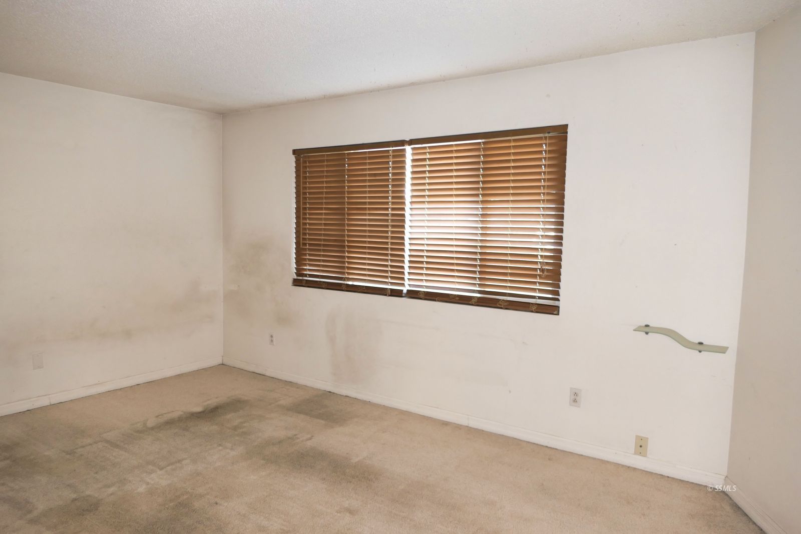 425 West Perdew Avenue Ridgecrest, CA 93555 - Photo 5 of 50 Gallery Image 5
