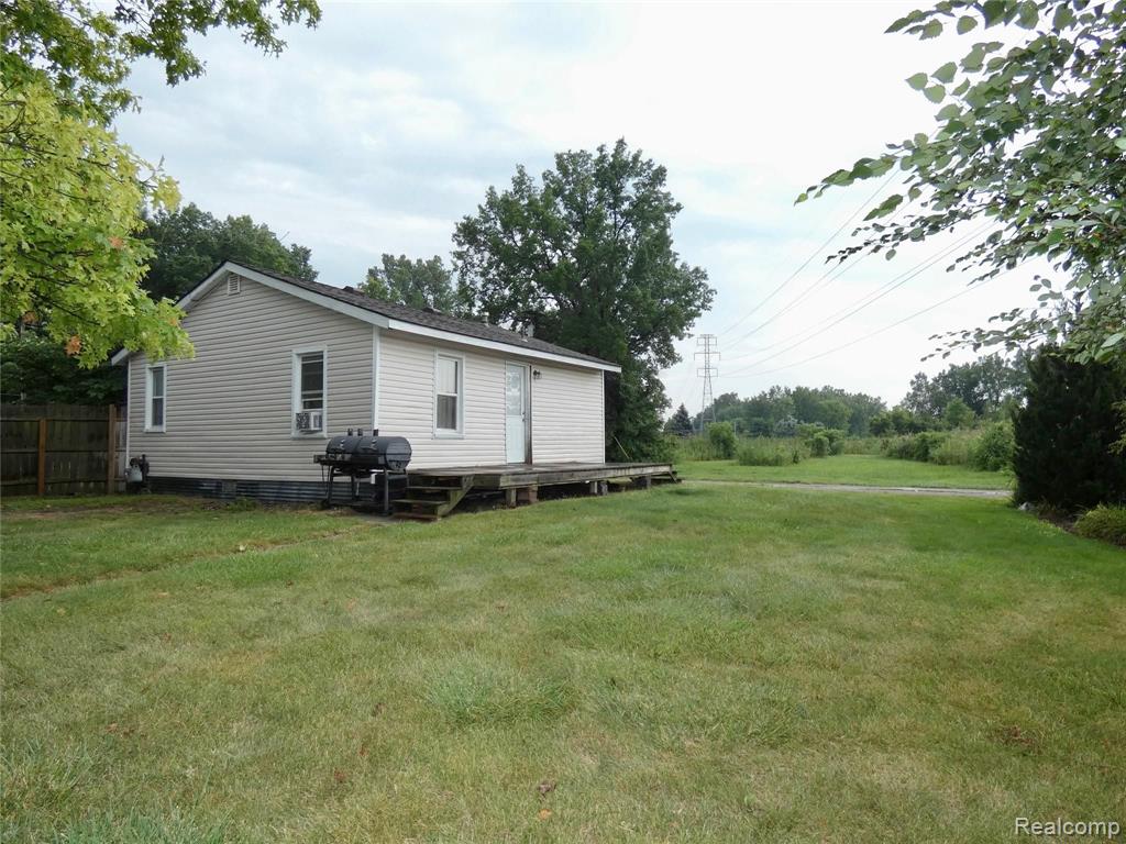 21332 Dix Toledo Road Woodhaven, MI 48183 - Photo 21 of 33