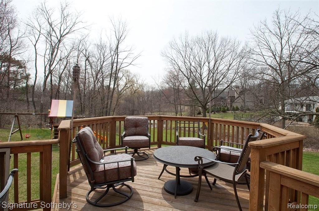 950 Southdown Road Bloomfield Hills, MI 48304 - Photo 24 of 26 Quiet Deck