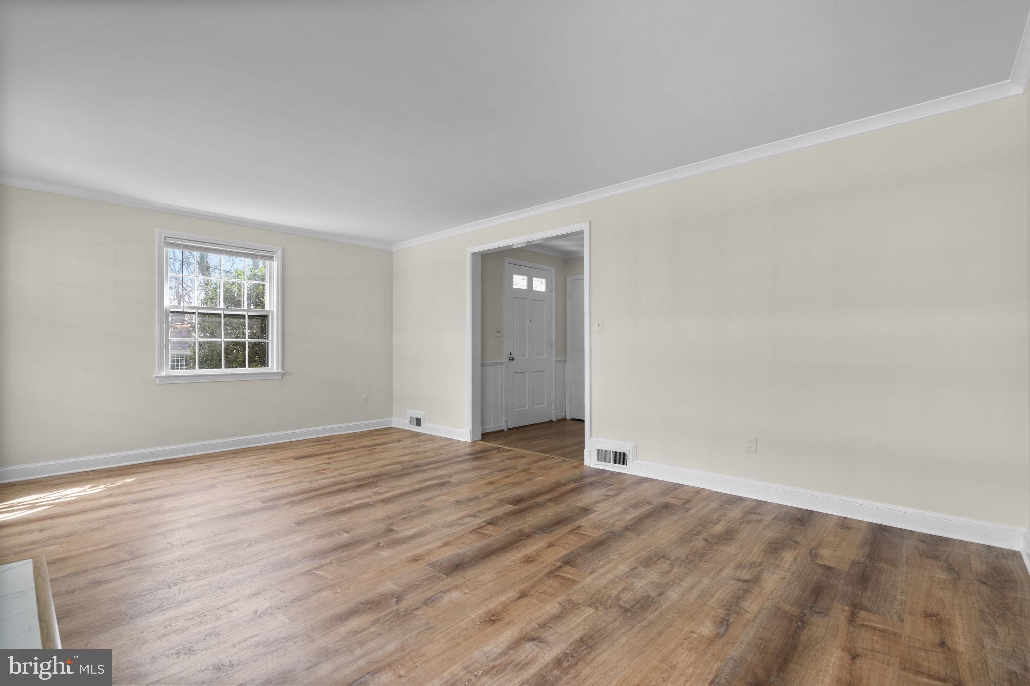 5617 Knollwood Road Bethesda, MD 20816 - Photo 12 of 33