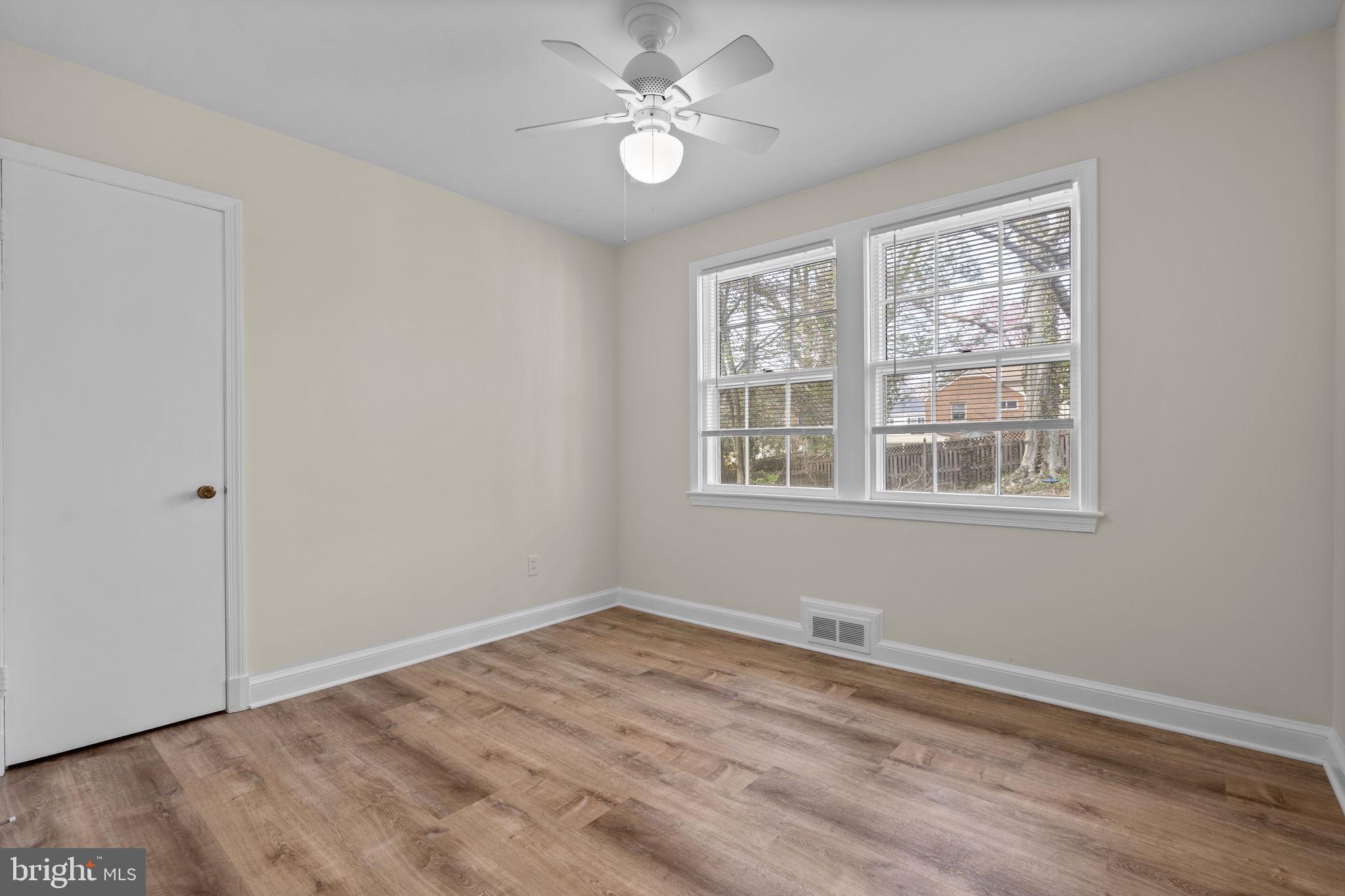 5617 Knollwood Road Bethesda, MD 20816 - Photo 19 of 33