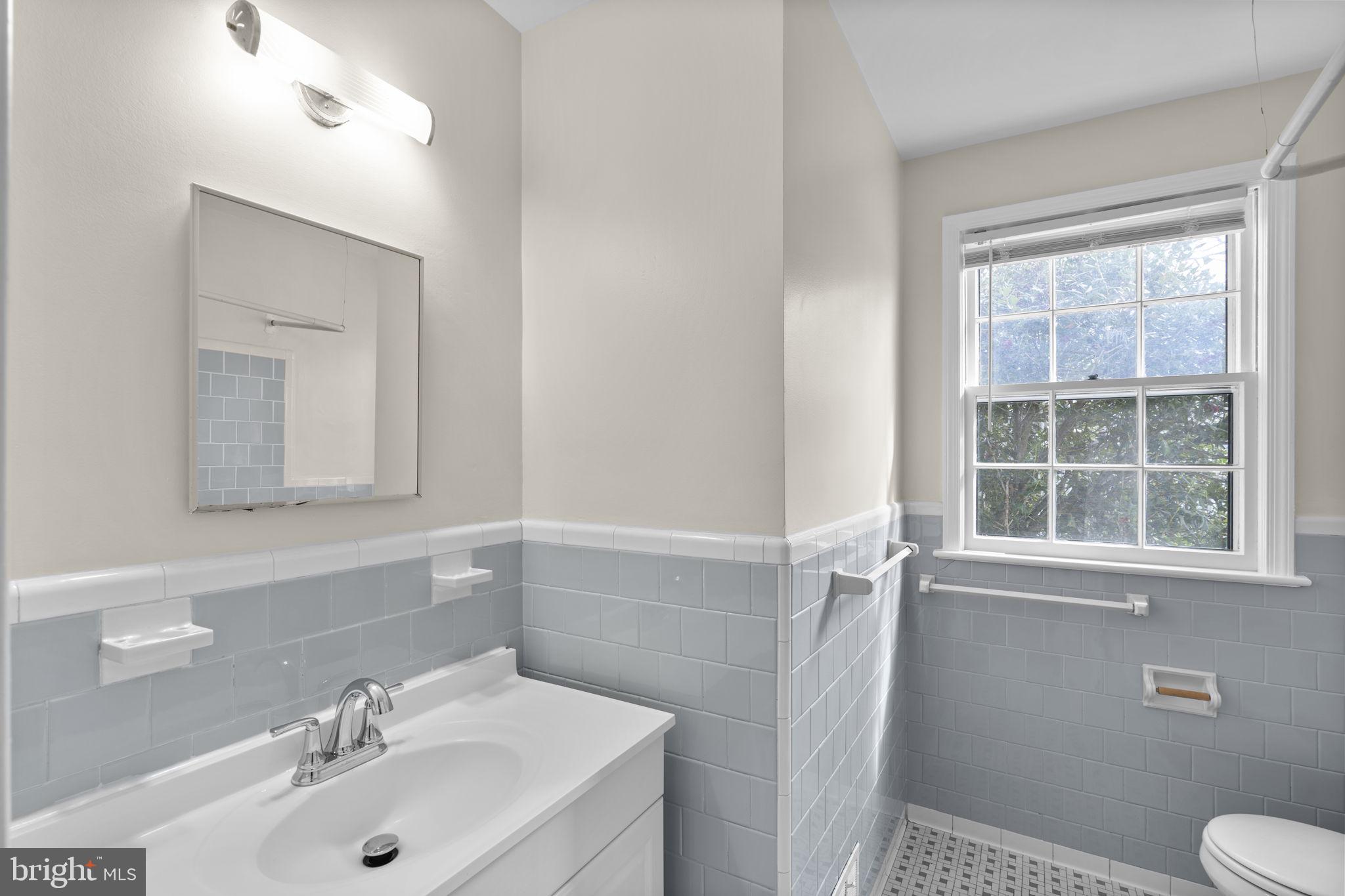 5617 Knollwood Road Bethesda, MD 20816 - Photo 20 of 33