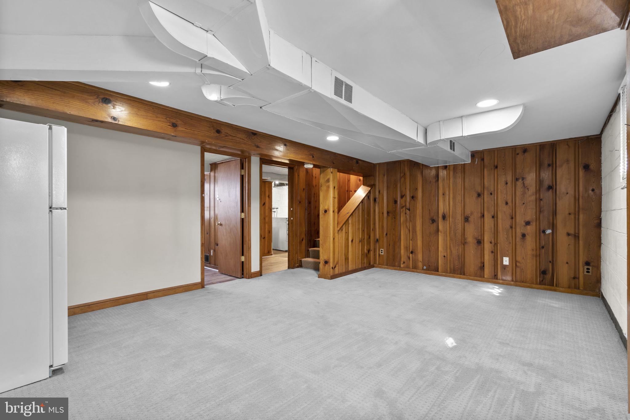 5617 Knollwood Road Bethesda, MD 20816 - Photo 22 of 33