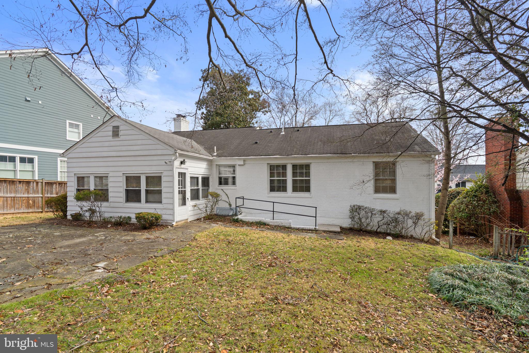 5617 Knollwood Road Bethesda, MD 20816 - Photo 32 of 33