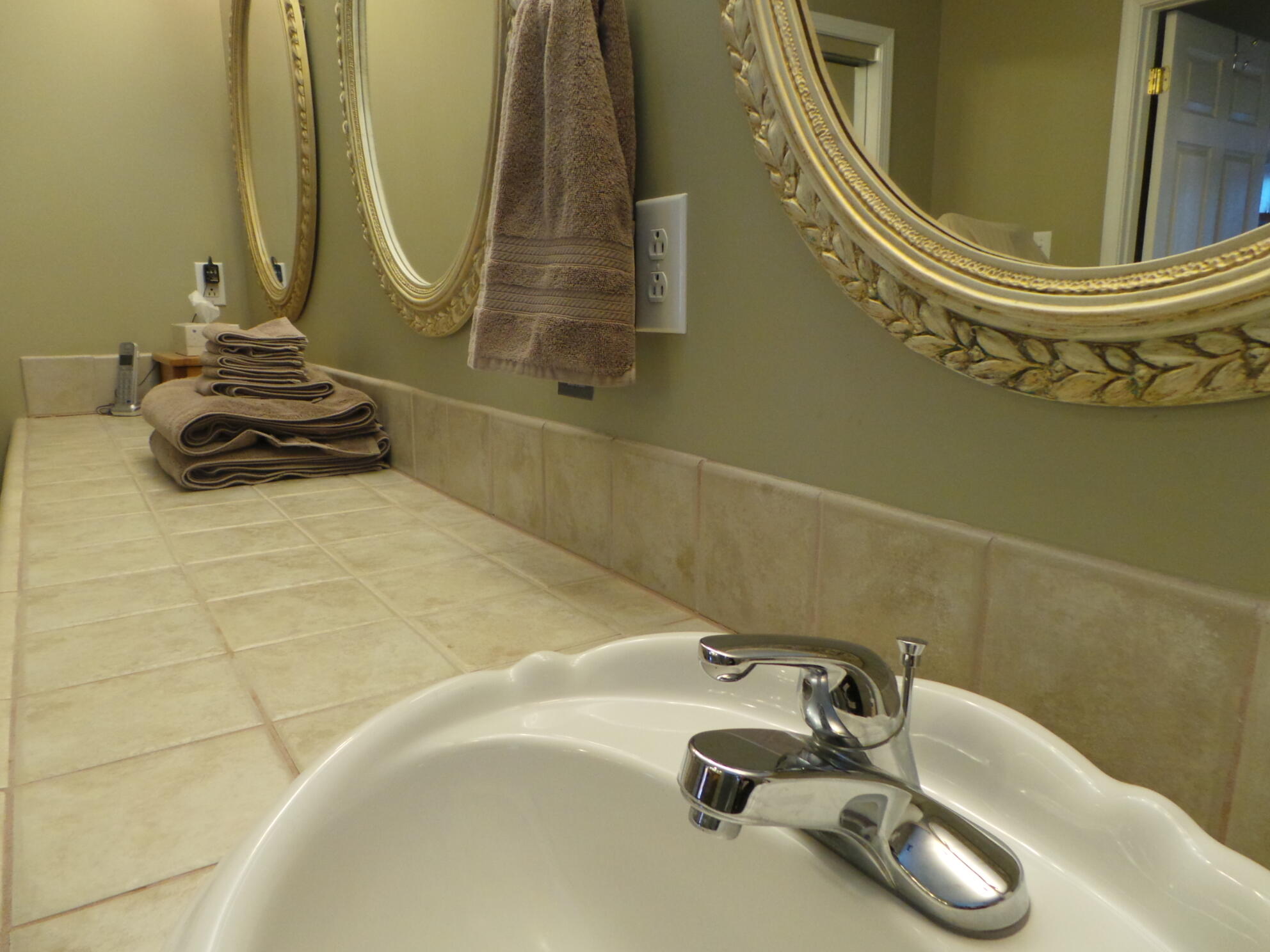 169 Laurel View Road Jonesborough, TN 37659 - Photo 87 of 159 Master suite