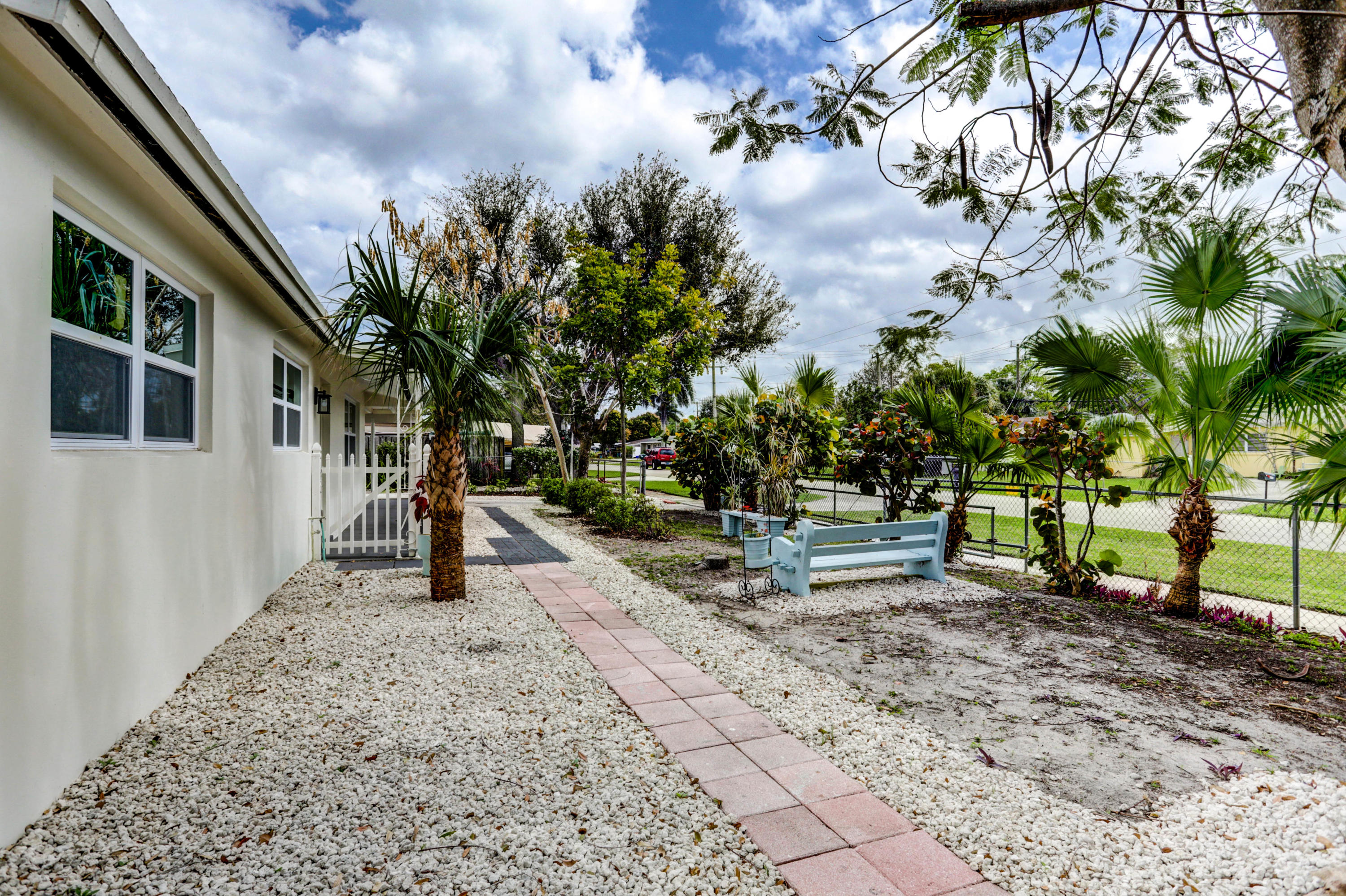 4133 Rochester Street Palm Beach Gardens, FL 33410 - Photo 15 of 62 06_img_1736_37_38_39_40