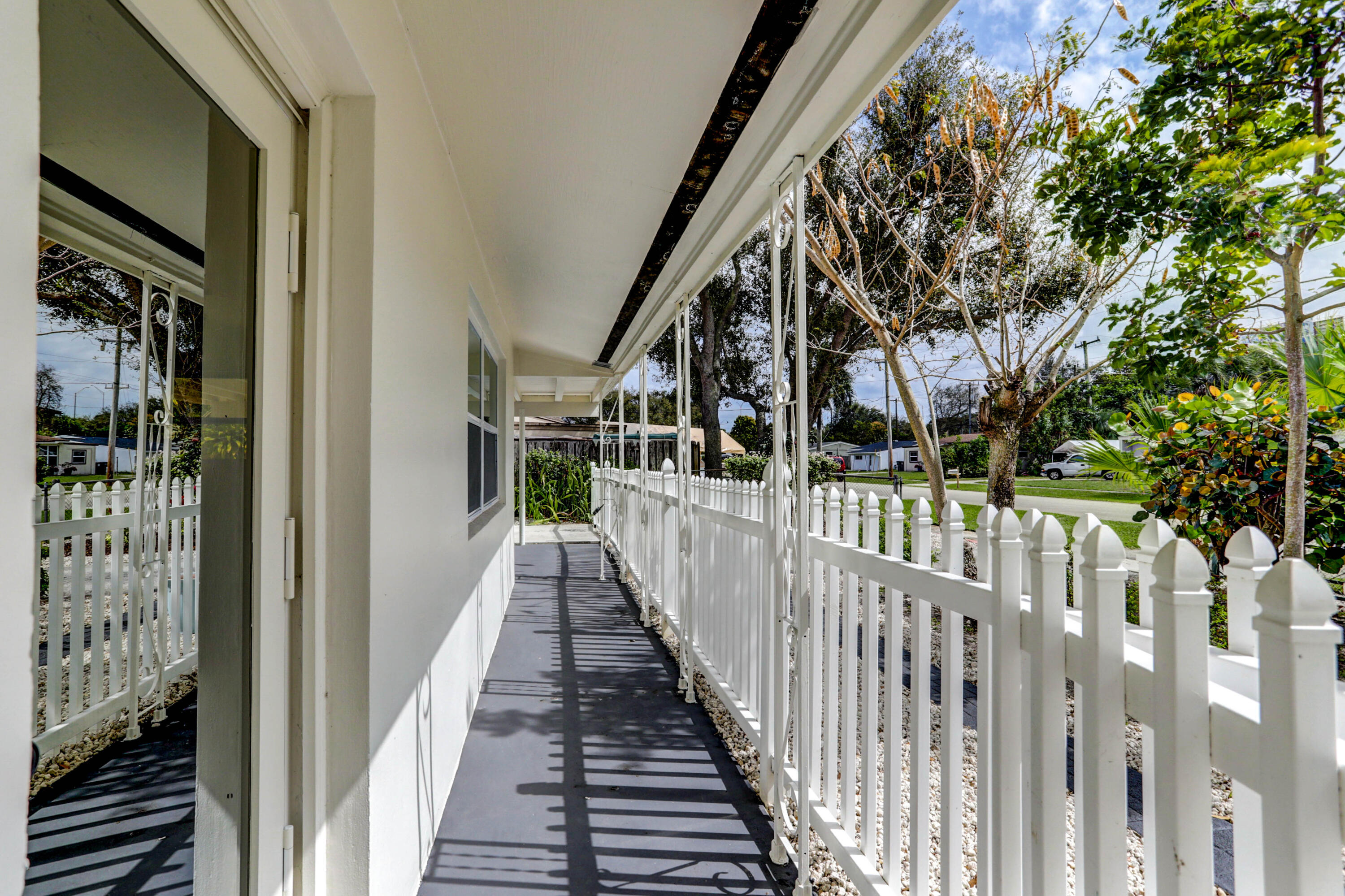 4133 Rochester Street Palm Beach Gardens, FL 33410 - Photo 19 of 62 10_img_1781_2_3_4_5