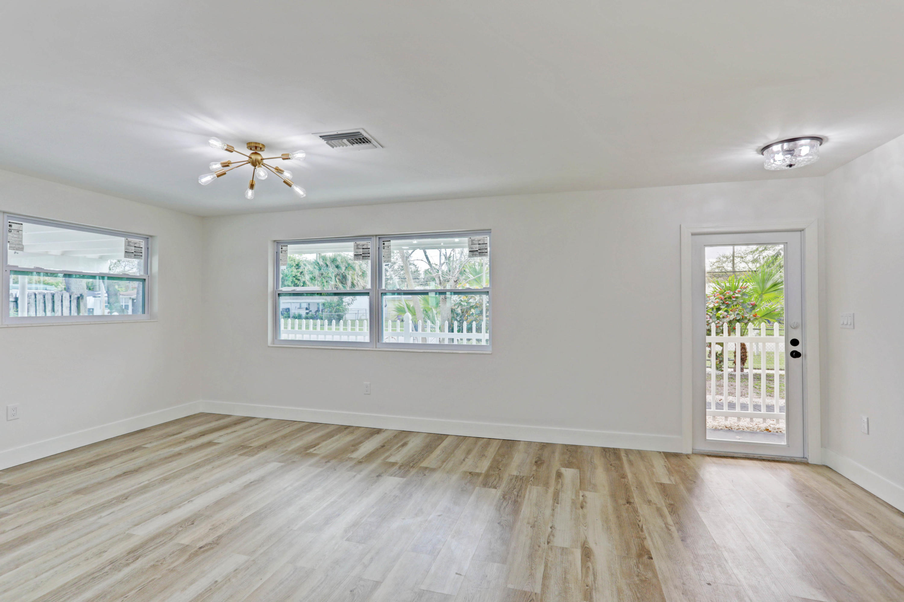 4133 Rochester Street Palm Beach Gardens, FL 33410 - Photo 22 of 62 13_img_1896_897_898_899_900