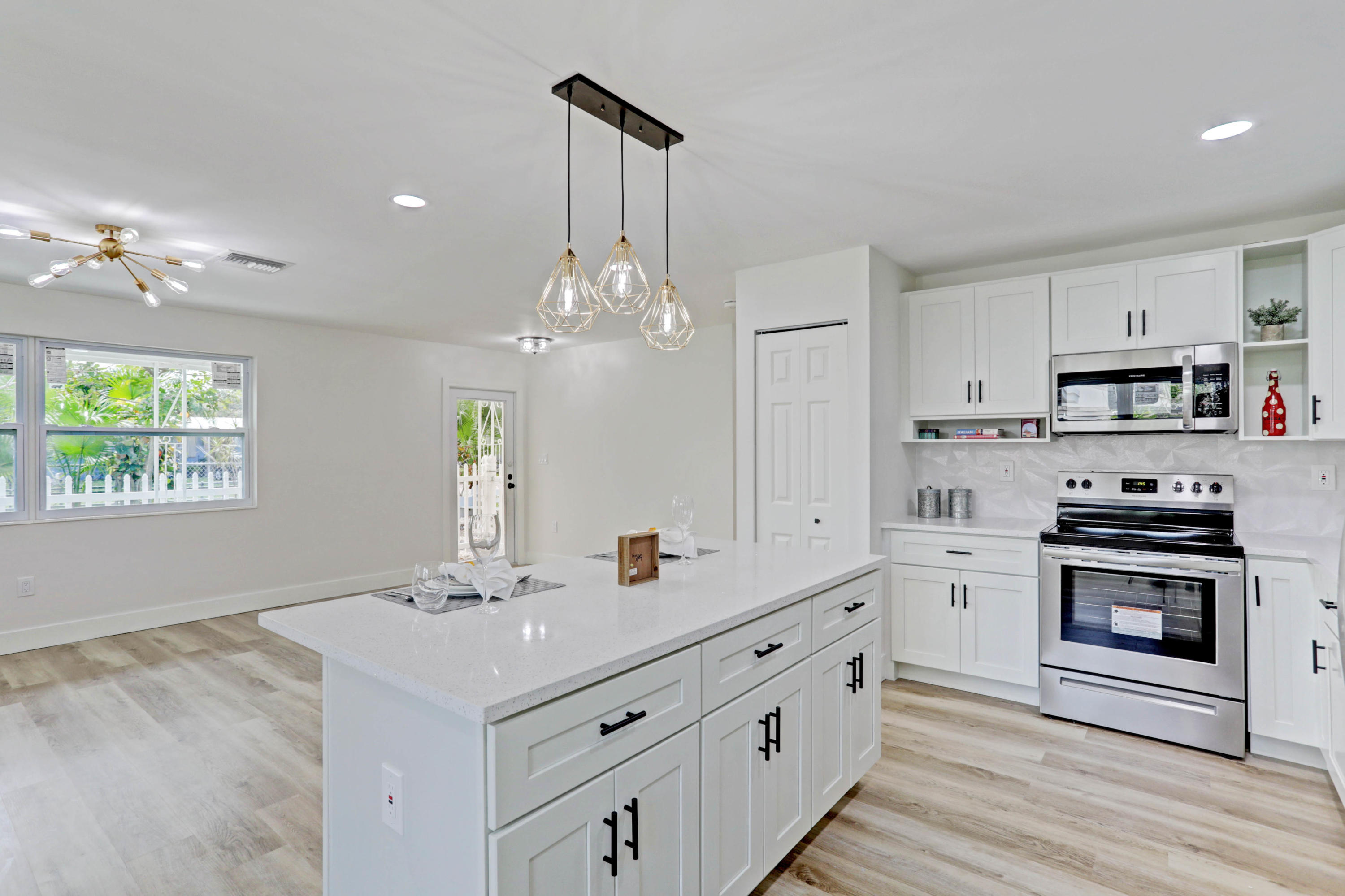 4133 Rochester Street Palm Beach Gardens, FL 33410 - Photo 28 of 62 20_img_1946_47_48_49_50