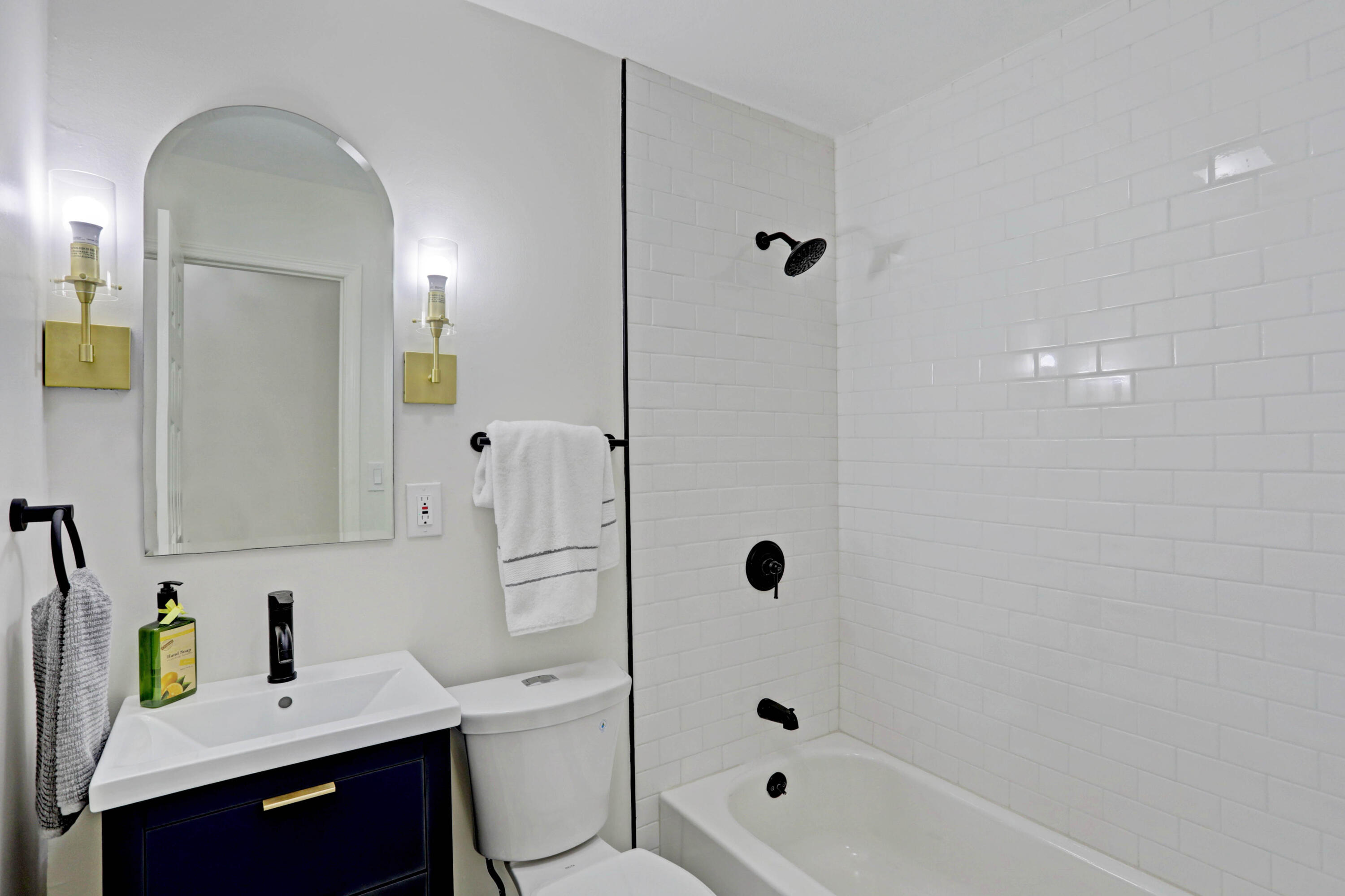 4133 Rochester Street Palm Beach Gardens, FL 33410 - Photo 3 of 62 26_img_1991_2_3_4_5