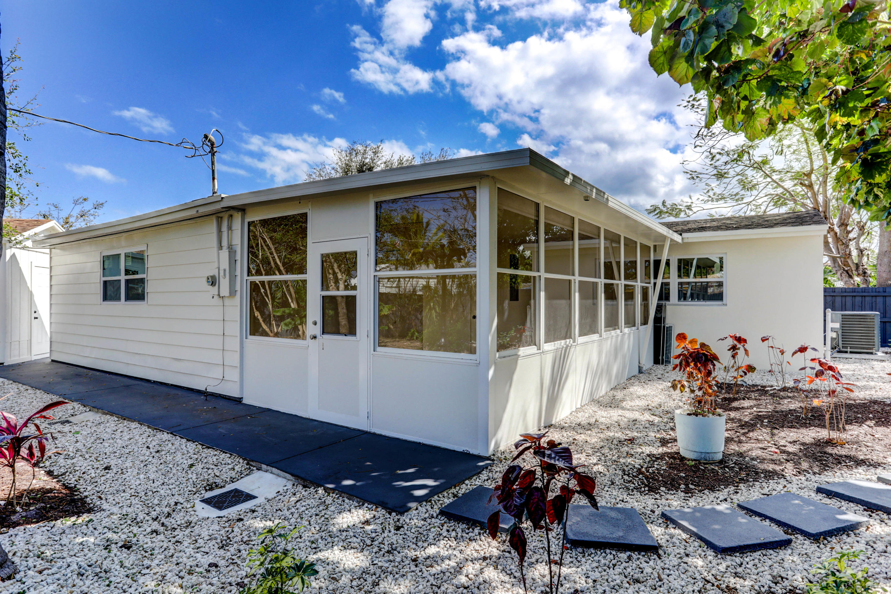 4133 Rochester Street Palm Beach Gardens, FL 33410 - Photo 59 of 62 56_img_2126_27_28_29_30