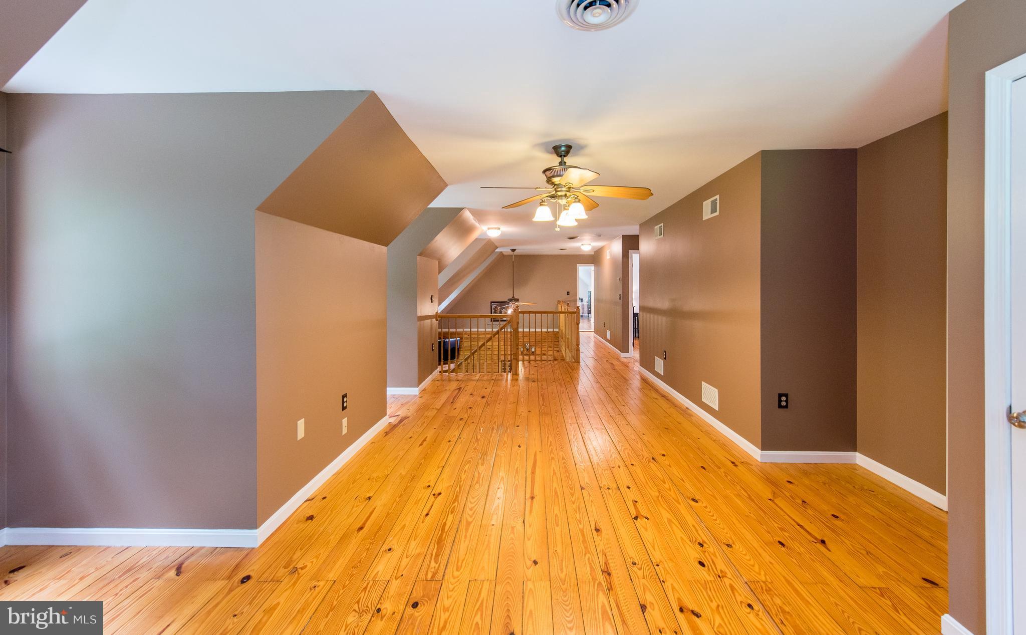 242 Lees Mill Road Hampstead, MD 21074 - Photo 14 of 30 Loft