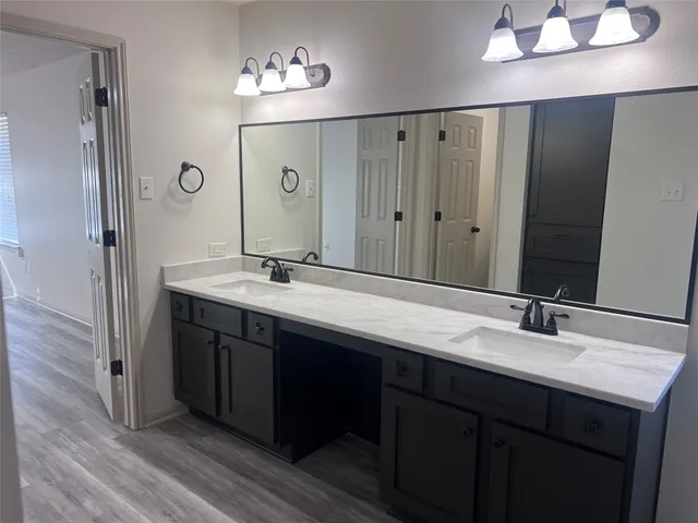 $2,100 | 1782 Burning Stone Drive, Boling, TX 77420