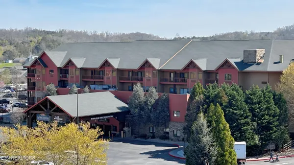 $429,000 | 1424 Old Knoxville Highway, Unit 13079/8, Sevierville, TN 37876