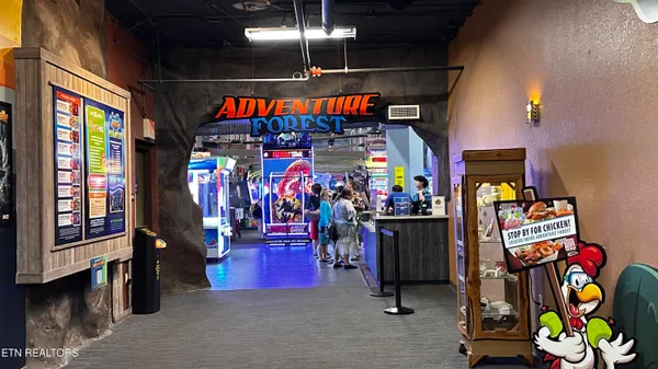 $429,000 | 1424 Old Knoxville Highway, Unit 13079/8, Sevierville, TN 37876