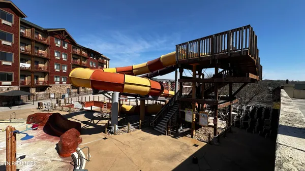 $429,000 | 1424 Old Knoxville Highway, Unit 13079/8, Sevierville, TN 37876